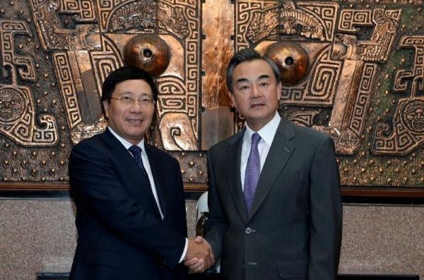 КНР и Вьетнам договорились поддерживать мир в Южно-Китайском море