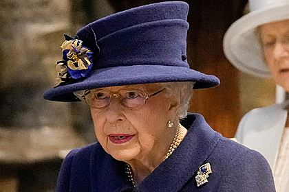Королева Елизавета II напомнила об угрожающей бедным опасности