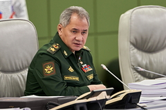 Шойгу провел переговоры с министром обороны Азербайджана